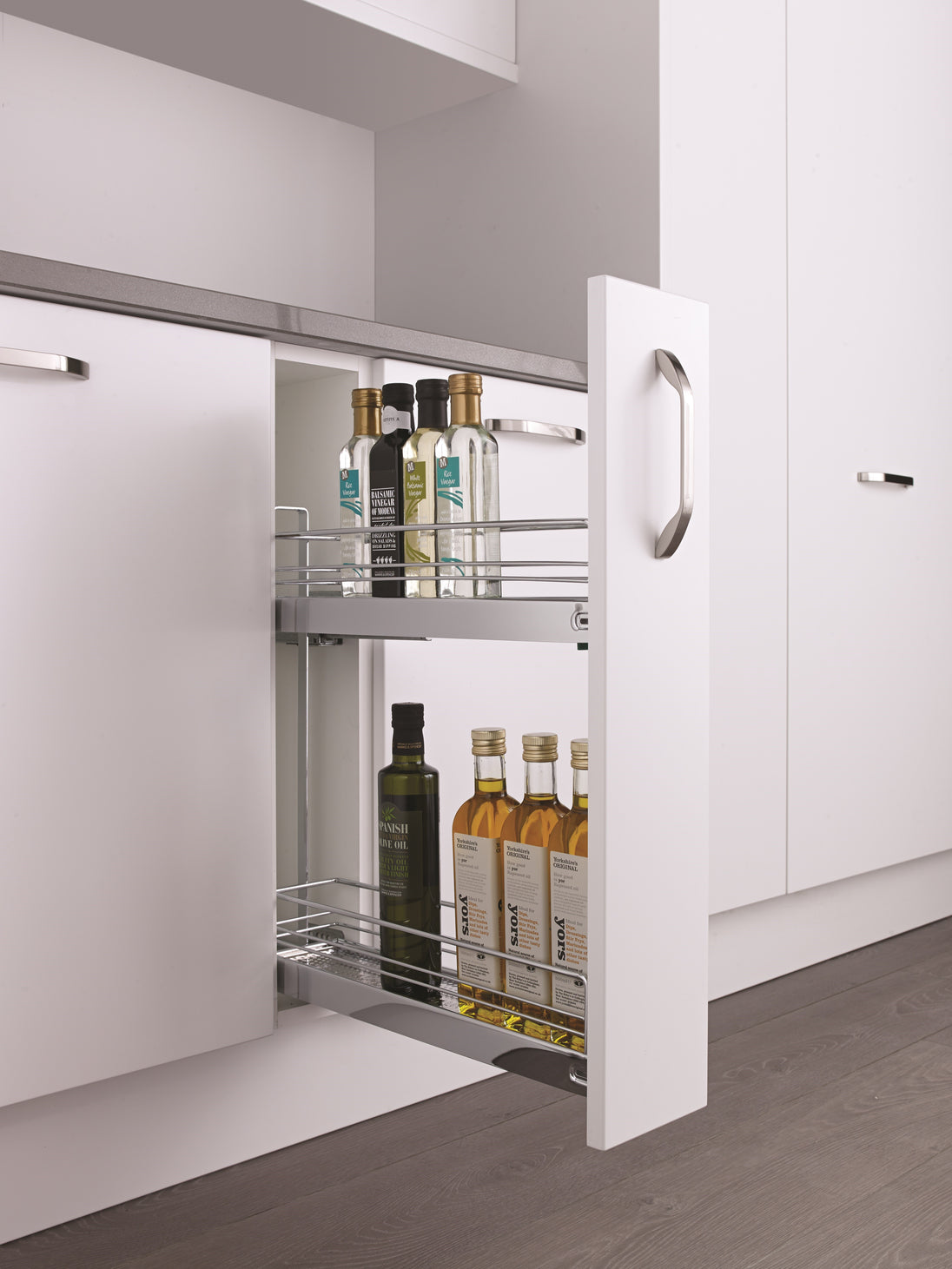 Base Unit Pullout4 Classic Base Unit Pull-Out, 150mm Wide, Silver/Chrome, With Upgrade Ru